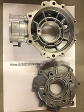 Load image into Gallery viewer, NEW QUALITY Rear End Axle Differential Case Housing (Both Sides) for the Honda 1988-2000 TRX300FW / TRX300 Fourtrax IN STOCK!

