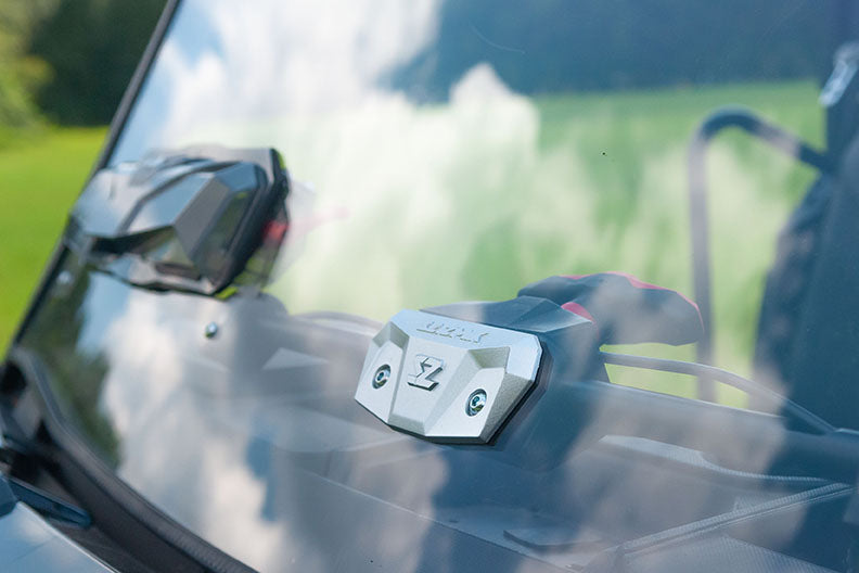 Flip-Up Open Seizmik Vented Windshield (Scratch Resistant Polycarbonate) fits Polaris Midsize 500 570 Size Pro-Fit Ranger