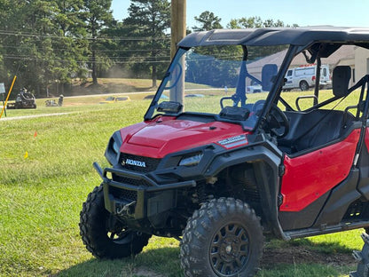 Seizmik Toolless Versa-Vent Scratch Resistant Hard Coated Windshield for Honda Pioneer 1000