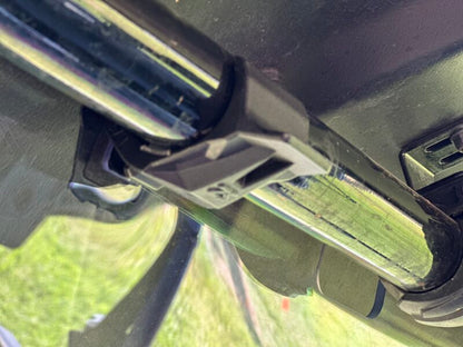 Seizmik Toolless Versa-Vent Scratch Resistant Hard Coated Windshield for Honda Pioneer 1000