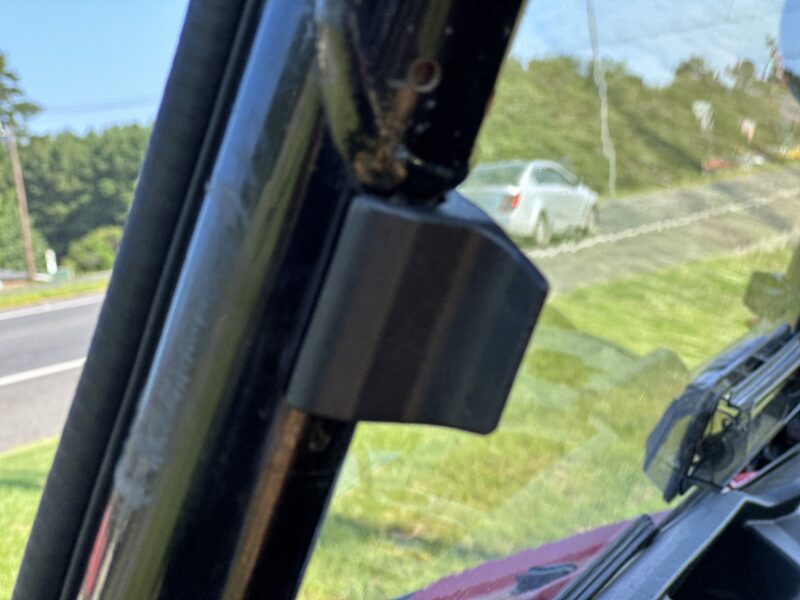 Seizmik Toolless Versa-Vent Scratch Resistant Hard Coated Windshield for Honda Pioneer 1000